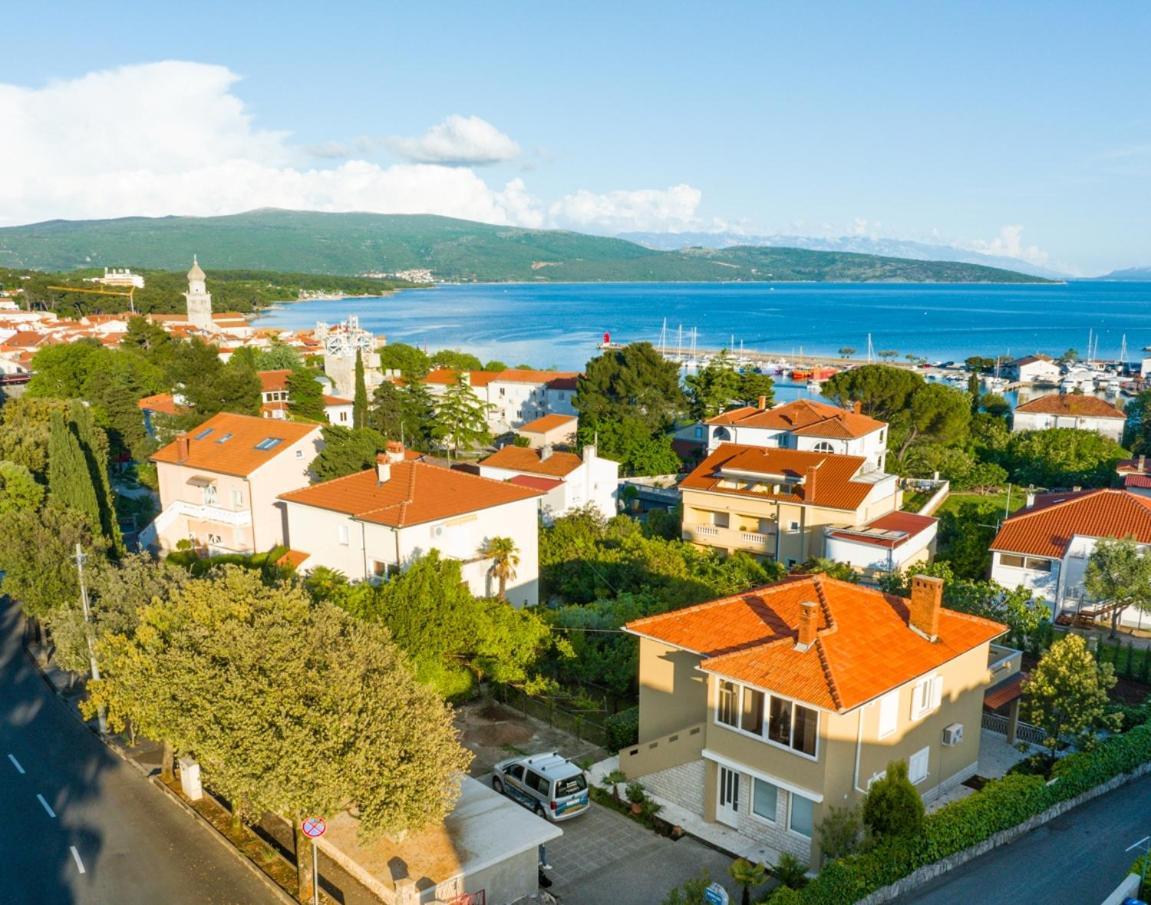 Villa Marica Tiny House In Krk City Centre Krk Town Bagian luar foto
